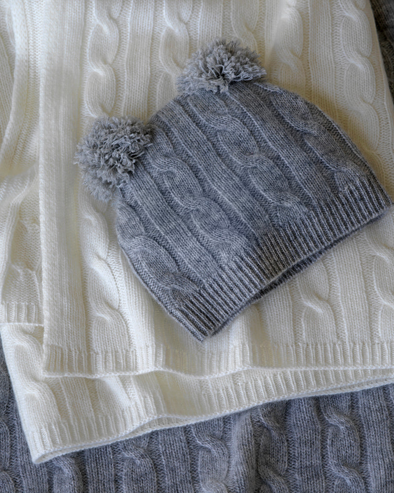 Angel baby hat in Light Grey
