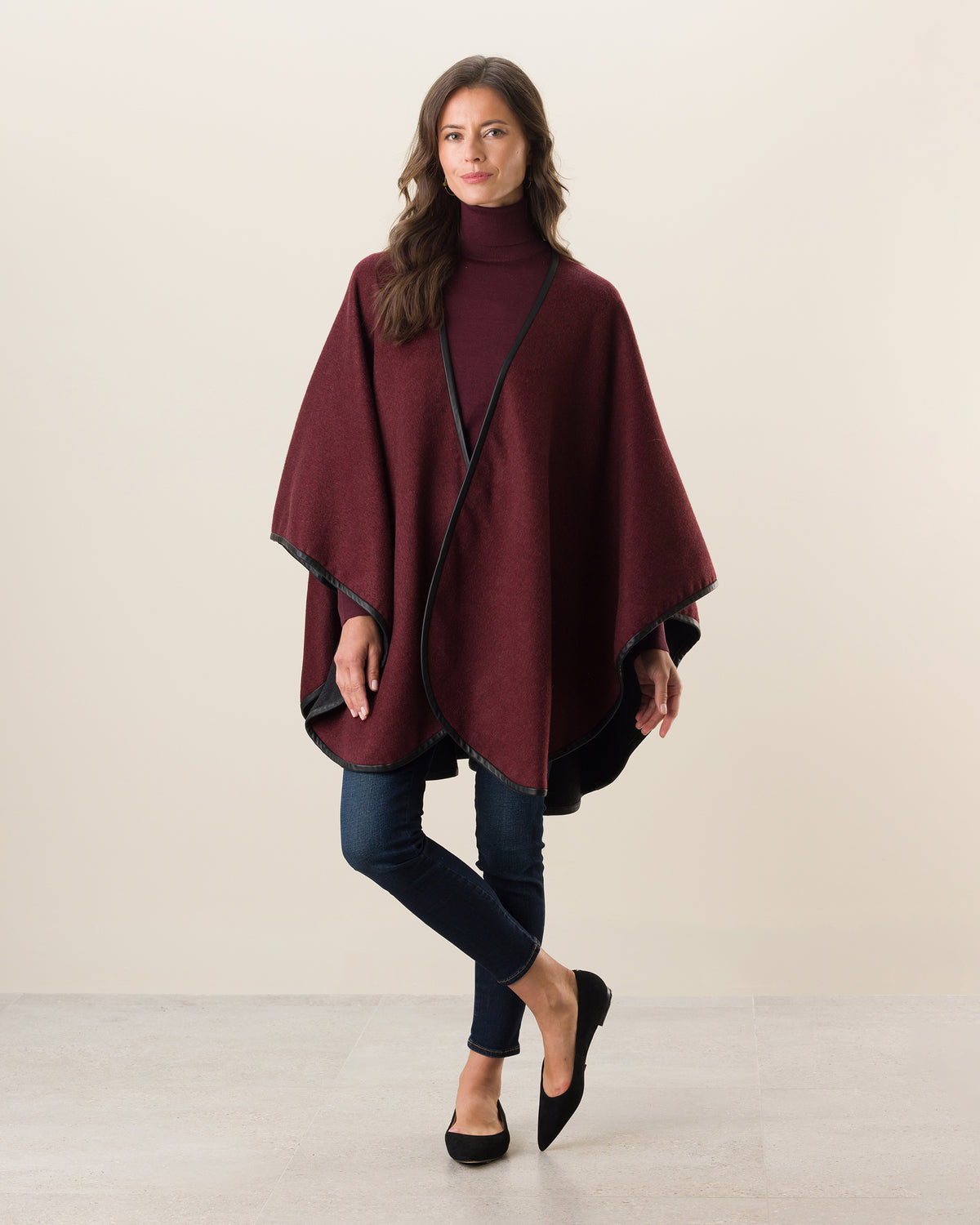 ポンチョ・ケープ GIOVI FW23 Wool and cashmere cape (P2325VO/8BURRO) Giovi Wool And Cashmere Poncho