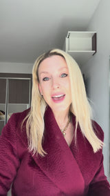 Stylist Sam Brown talking about voyage cashmere wrap in light pink