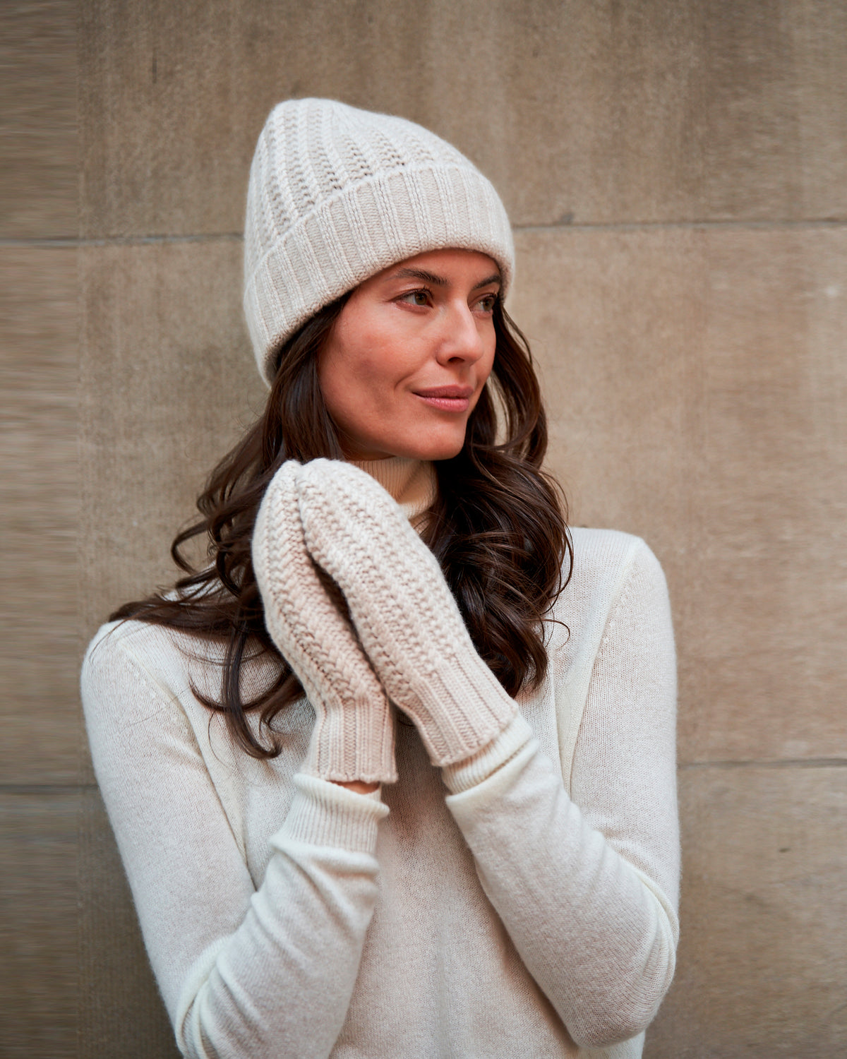 BRIANNA CANNON Cashmere Beanie Women CASHMERE BEANIE WITH STONES – PORTOLANO main image 3