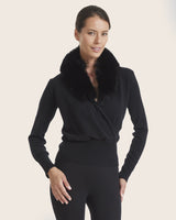 Wrap sweater with fur collar in black