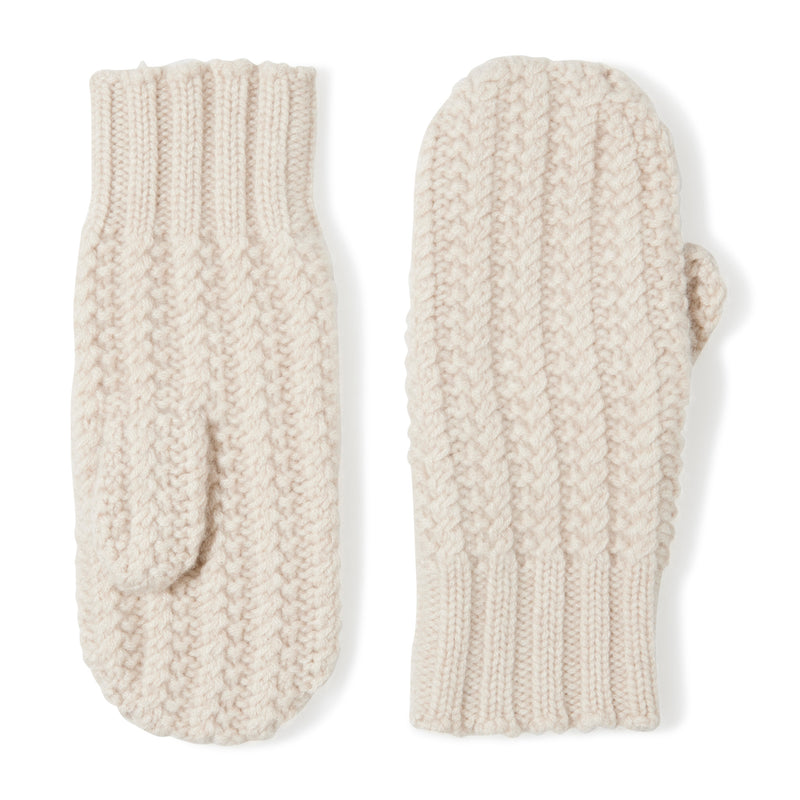 Chunky Tuck Stitched Mitten in Oatmeal